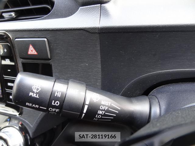 Toyota AQUA 2014-05 8221259-17