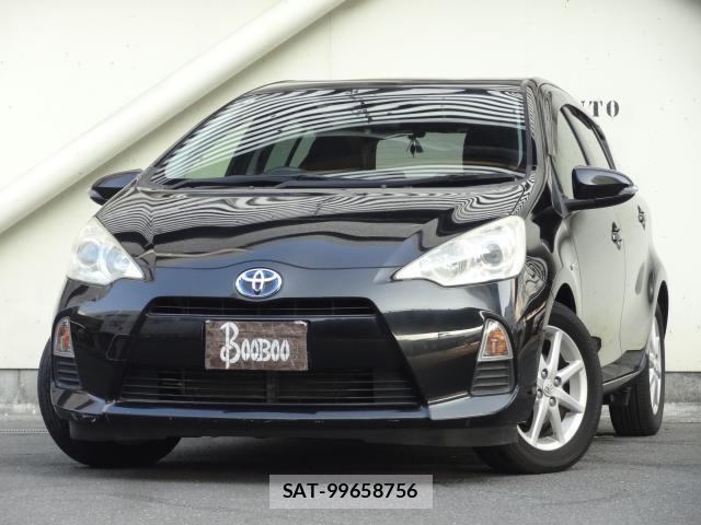 Toyota AQUA 2012-03 8221260-0