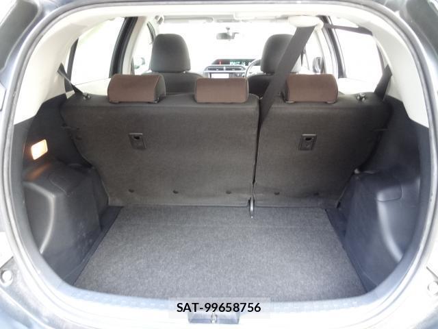 Toyota AQUA 2012-03 8221260-12