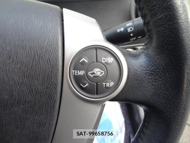 Toyota AQUA 2012-03 8221260-15