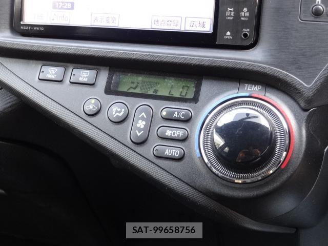 Toyota AQUA 2012-03 8221260-19