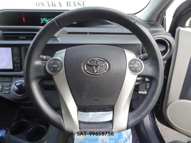 Toyota AQUA 2012-03 8221260-5