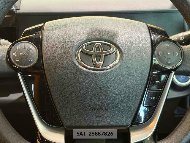 Toyota AQUA 2017-07 8221305-19