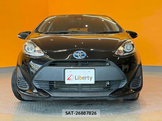 Toyota AQUA 2017-07 8221305-4