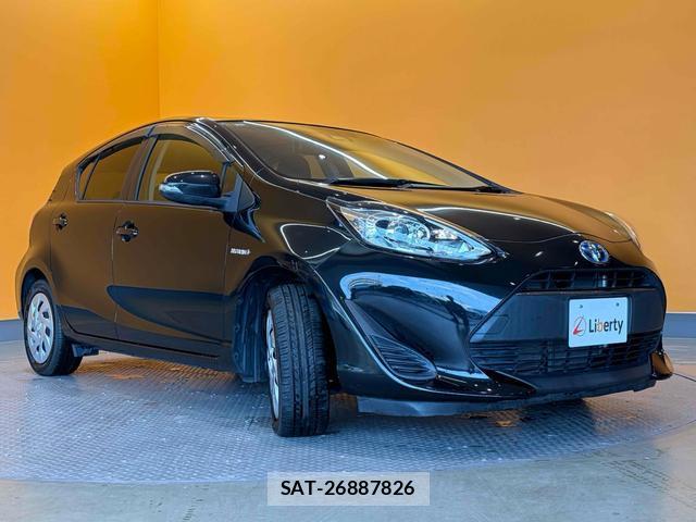 Toyota AQUA 2017-07 8221305-5