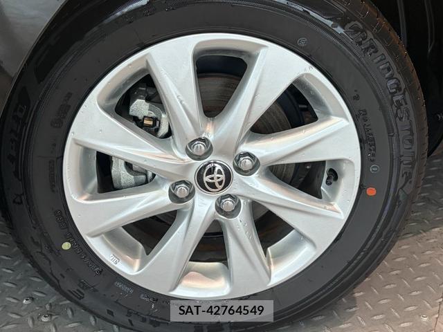 Toyota AQUA 2025-04 8221308-15