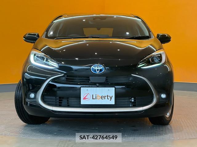 Toyota AQUA 2025-04 8221308-2