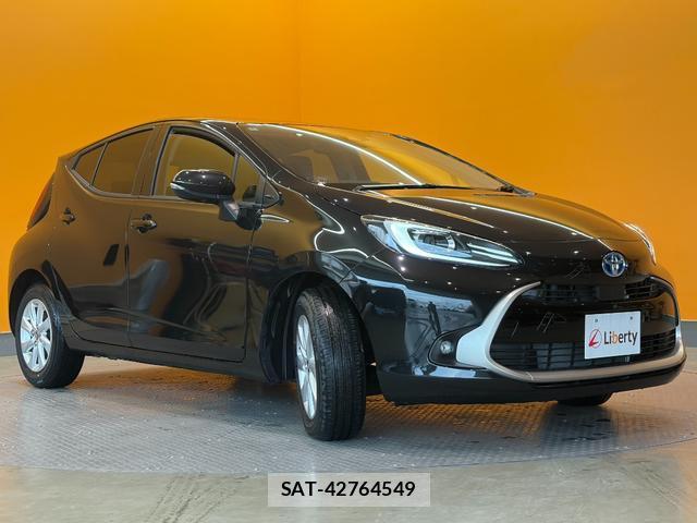 Toyota AQUA 2025-04 8221308-3