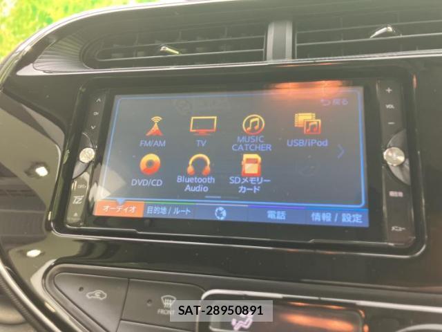 Toyota AQUA 2018-10 8221672-10