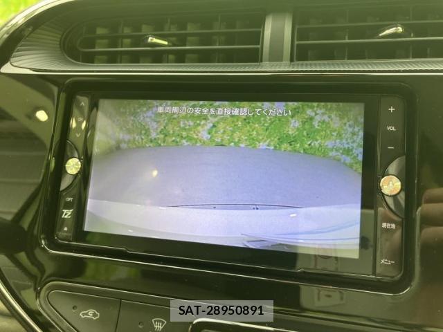 Toyota AQUA 2018-10 8221672-13