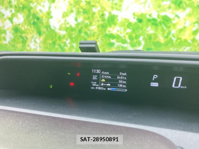 Toyota AQUA 2018-10 8221672-14