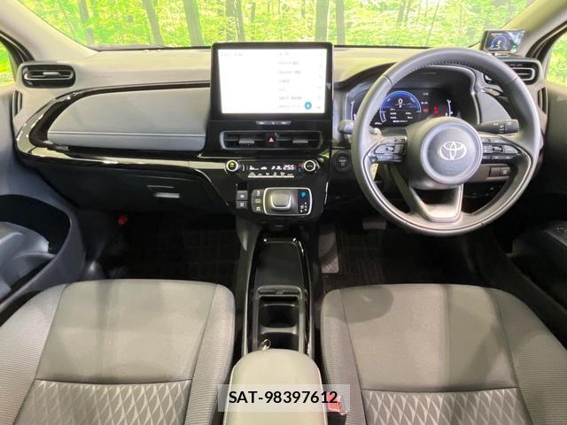 Toyota AQUA 2026-05 8221698-1
