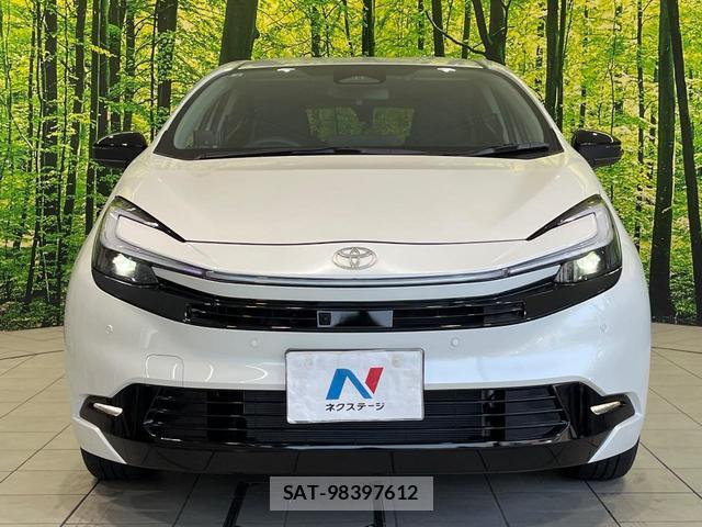 Toyota AQUA 2026-05 8221698-13