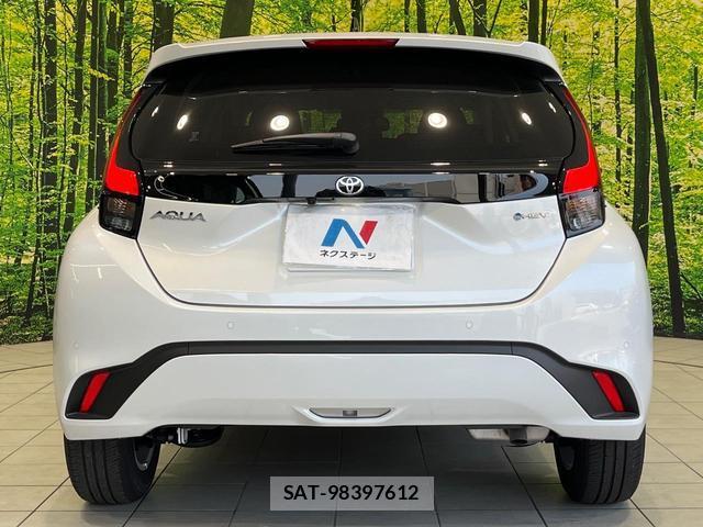 Toyota AQUA 2026-05 8221698-14