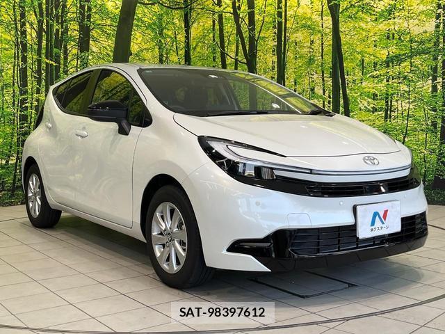 Toyota AQUA 2026-05 8221698-15