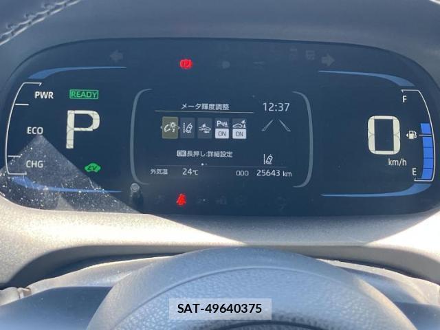 Toyota AQUA 2021-09 8221762-14