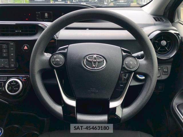 Toyota AQUA 2019-07 8221826-15