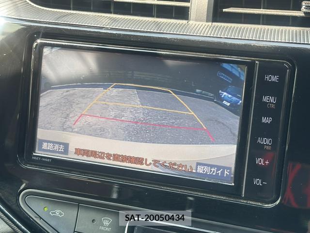 Toyota AQUA 2019-04 8221947-10