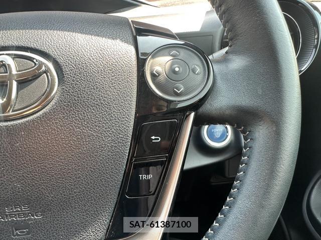 Toyota AQUA 2018-07 8221948-14