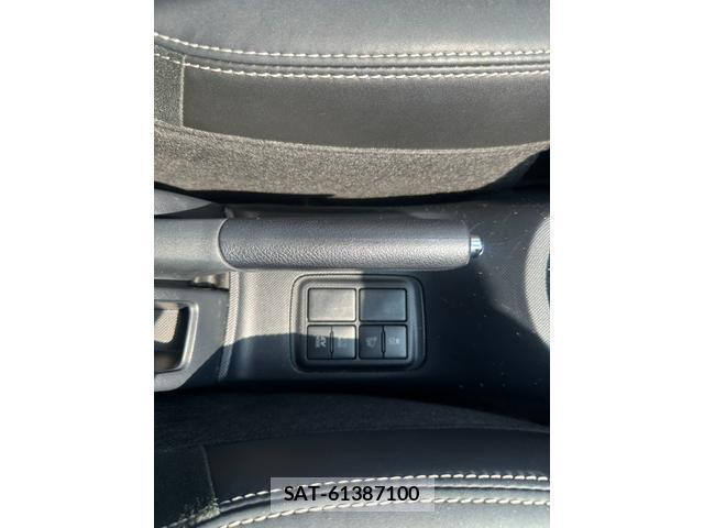 Toyota AQUA 2018-07 8221948-9