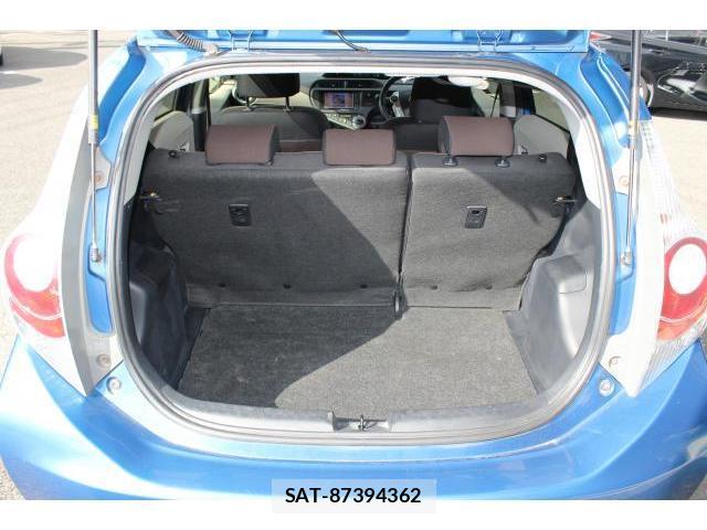 Toyota AQUA 2012-04 8222152-16