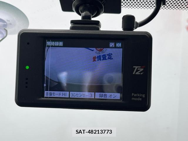 Toyota AQUA 2018-01 8222319-6
