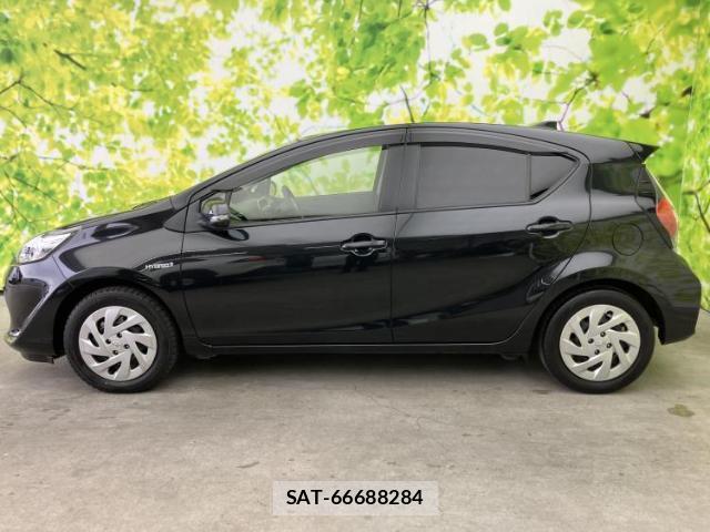 Toyota AQUA 2019-05 8222353-1