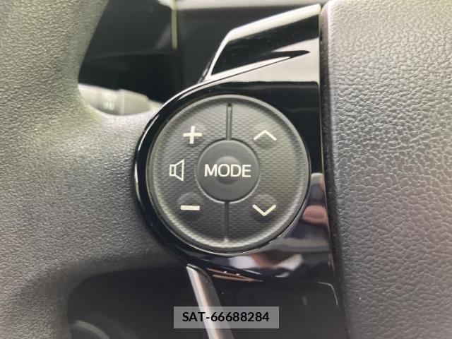 Toyota AQUA 2019-05 8222353-12