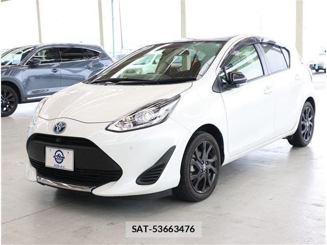 Toyota AQUA 2021-05 8222438-0