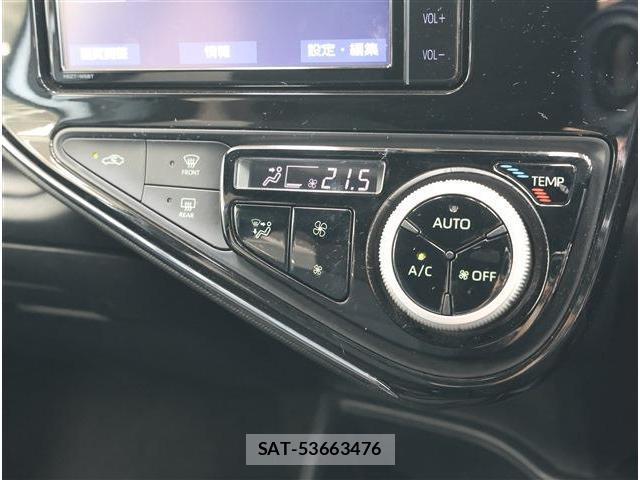Toyota AQUA 2021-05 8222438-10