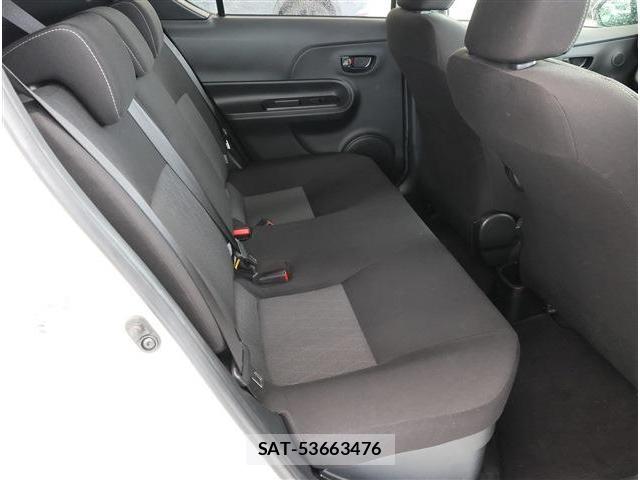 Toyota AQUA 2021-05 8222438-14