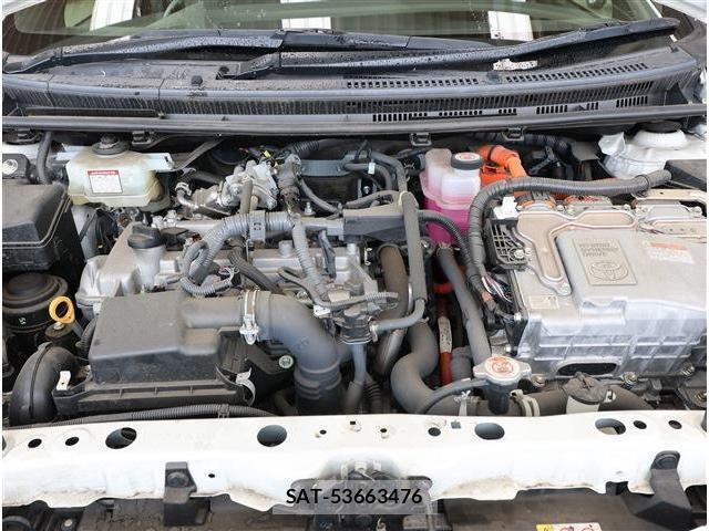 Toyota AQUA 2021-05 8222438-19