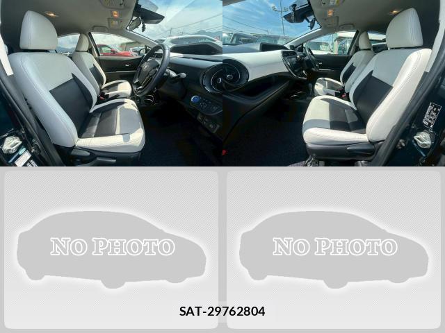 Toyota AQUA 2018-02 8222646-5