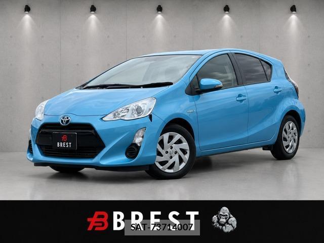 Toyota AQUA 2015-02 8222765-0