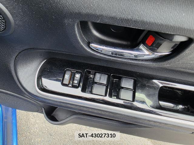 Toyota AQUA 2015-06 8222907-10