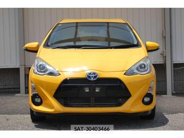 Toyota AQUA 2015-07 8223241-1