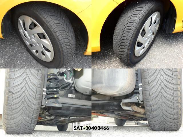 Toyota AQUA 2015-07 8223241-12