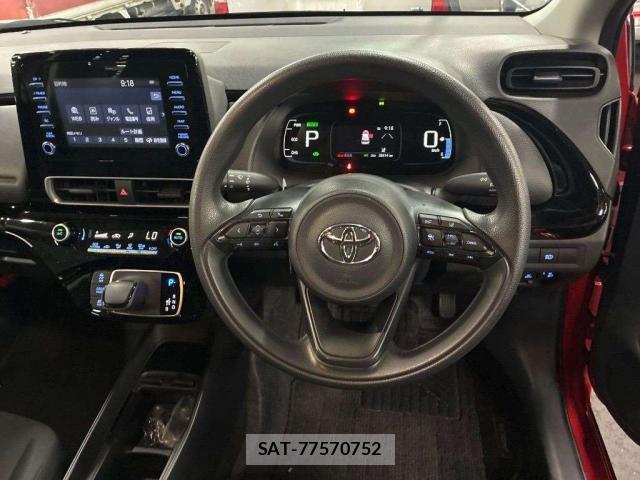 Toyota AQUA 2021-09 8223475-13
