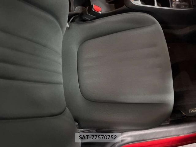 Toyota AQUA 2021-09 8223475-5