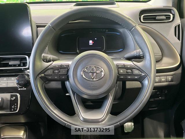 Toyota AQUA 2021-12 8223520-10