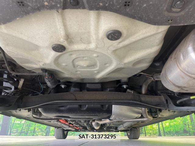 Toyota AQUA 2021-12 8223520-18