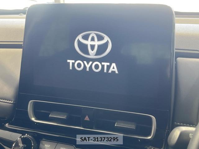 Toyota AQUA 2021-12 8223520-2