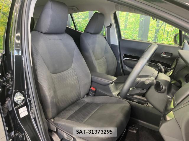 Toyota AQUA 2021-12 8223520-7