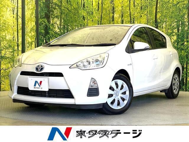 Toyota AQUA 2012-07 8223974-0
