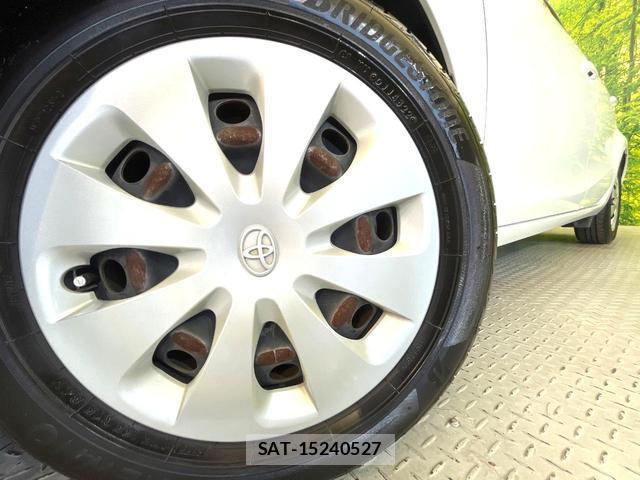 Toyota AQUA 2012-07 8223974-12