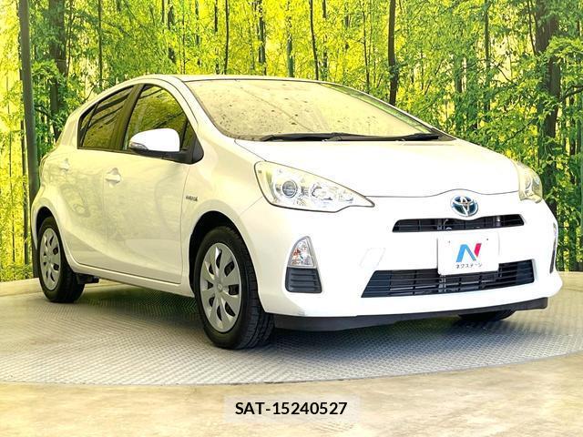 Toyota AQUA 2012-07 8223974-15