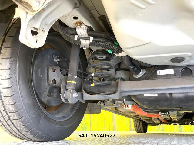 Toyota AQUA 2012-07 8223974-19
