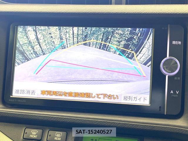 Toyota AQUA 2012-07 8223974-3