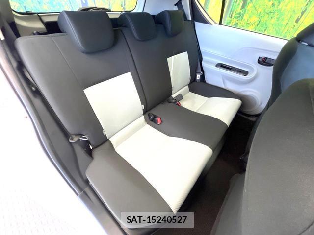 Toyota AQUA 2012-07 8223974-8