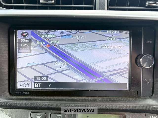 Toyota AQUA 2013-03 8224318-12